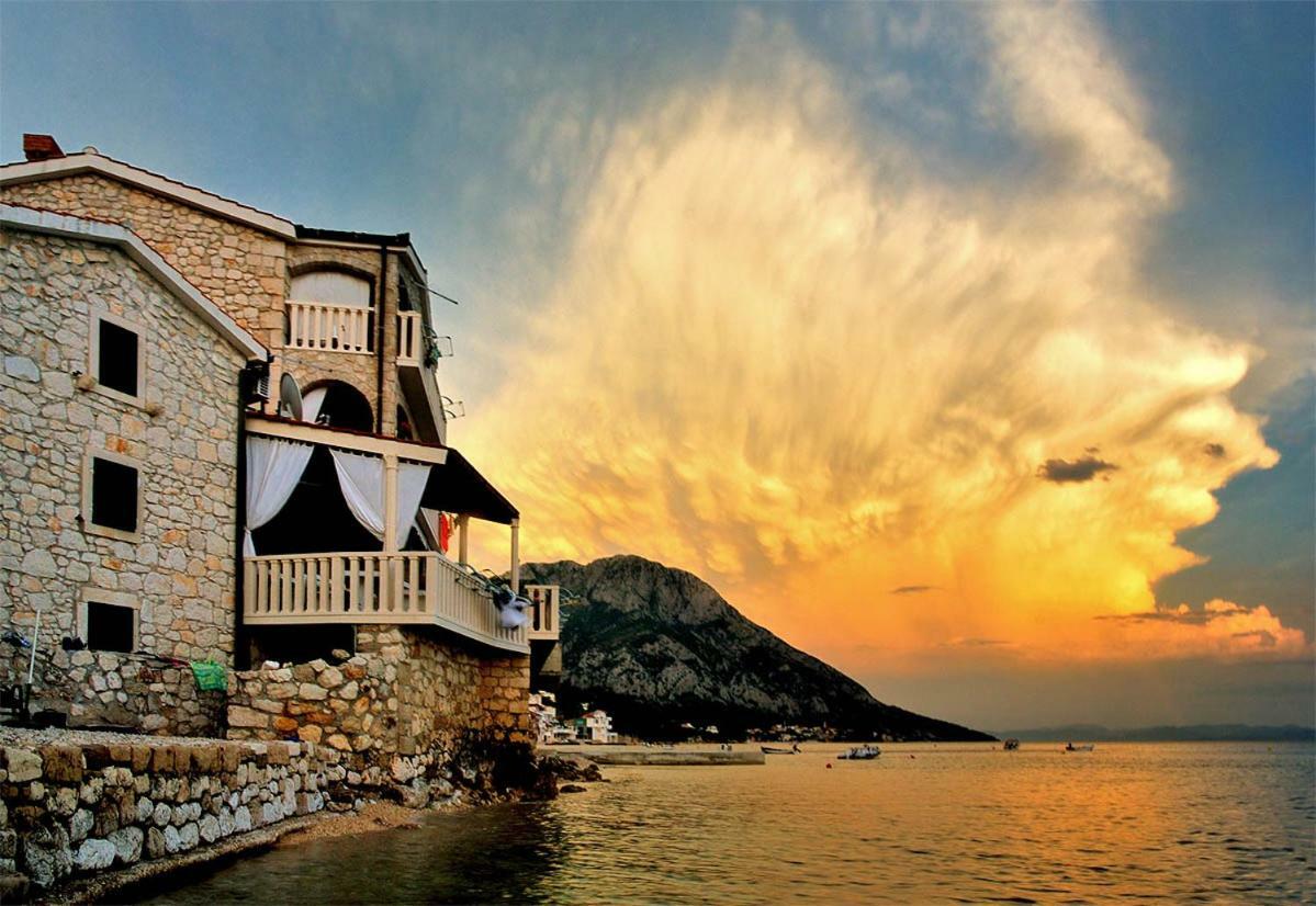 Apartments Martina Brist Εξωτερικό φωτογραφία