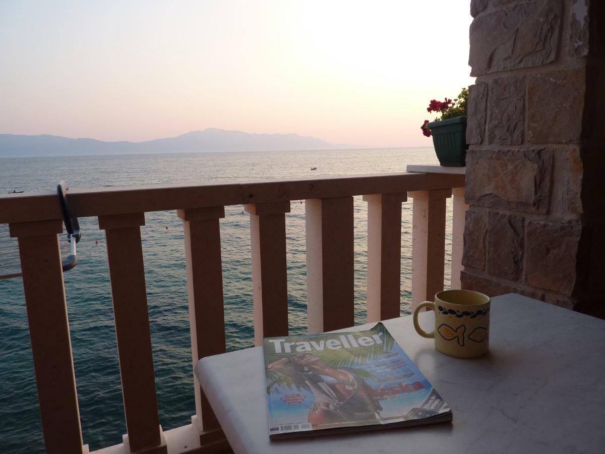 Apartments Martina Brist Εξωτερικό φωτογραφία