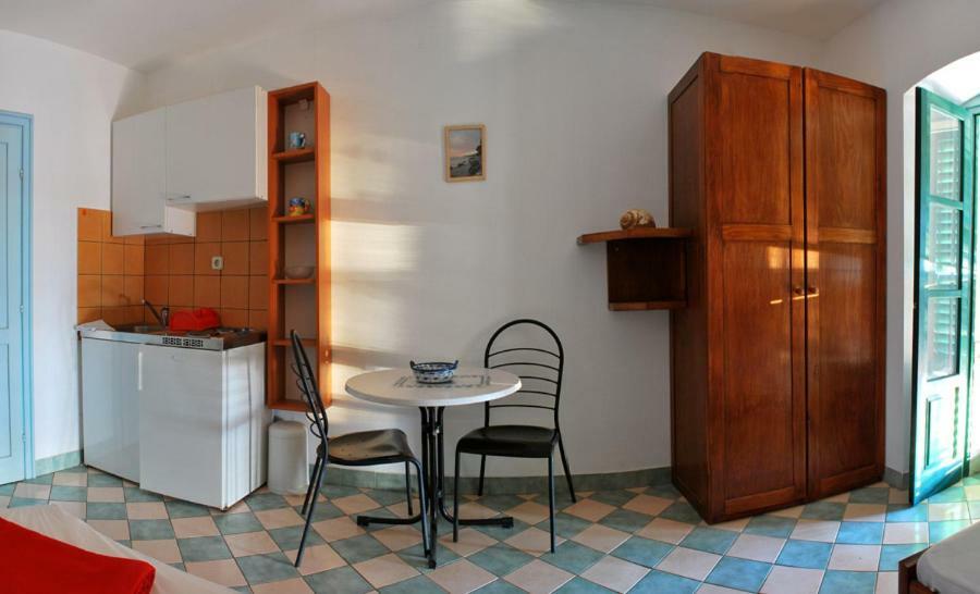 Apartments Martina Brist Εξωτερικό φωτογραφία
